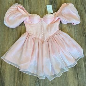 Adeirlina dress size small NWT